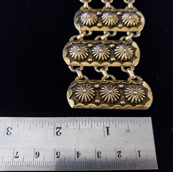 Wide Vendome Bracelet Columned Flower Sunburst Heavy Gold Tone Boho 60's 70's - Picture 8 of 11